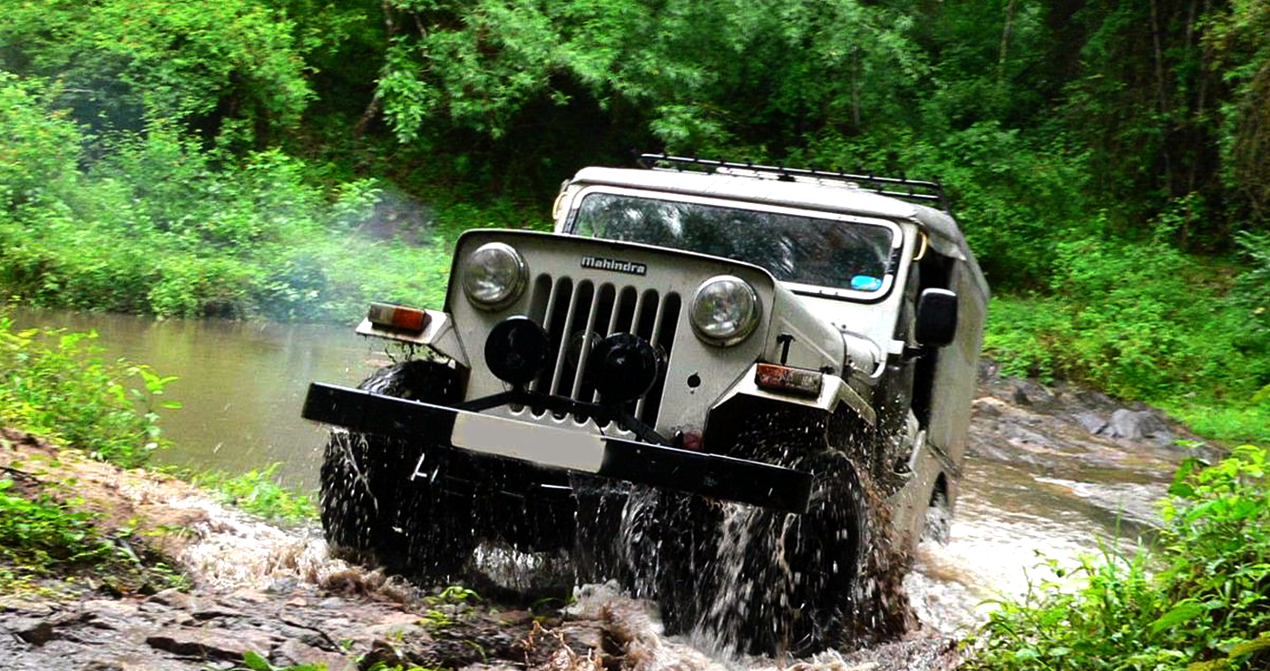 Munnar Dream Moon's HolidaysMunnar Jeep Safari